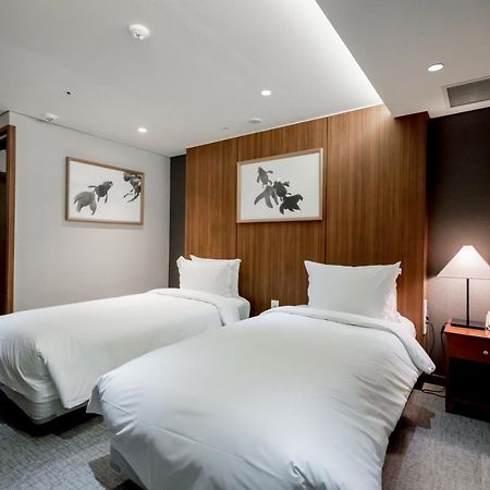 Oriens Hotel & Residences Myeongdong Szöul Kültér fotó